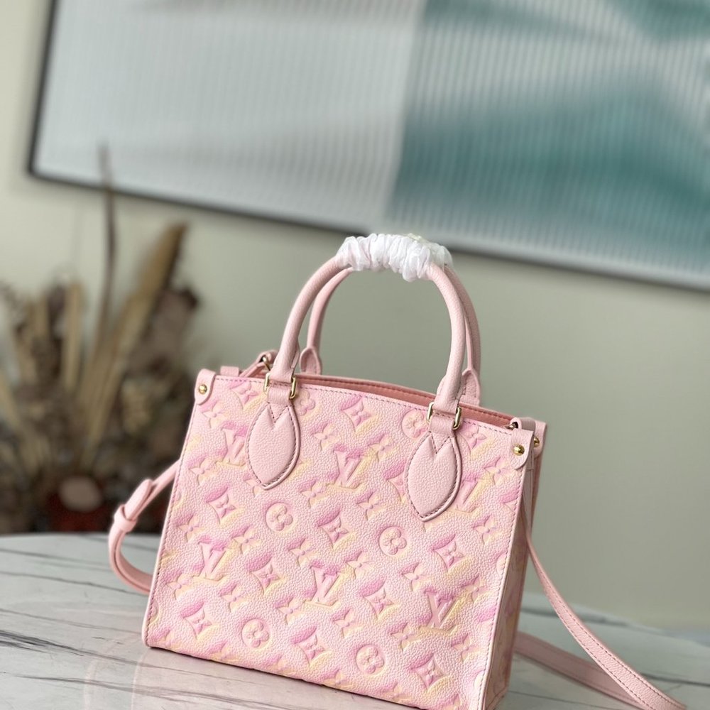 ✅Louis Vuitton ONTHEGO PM